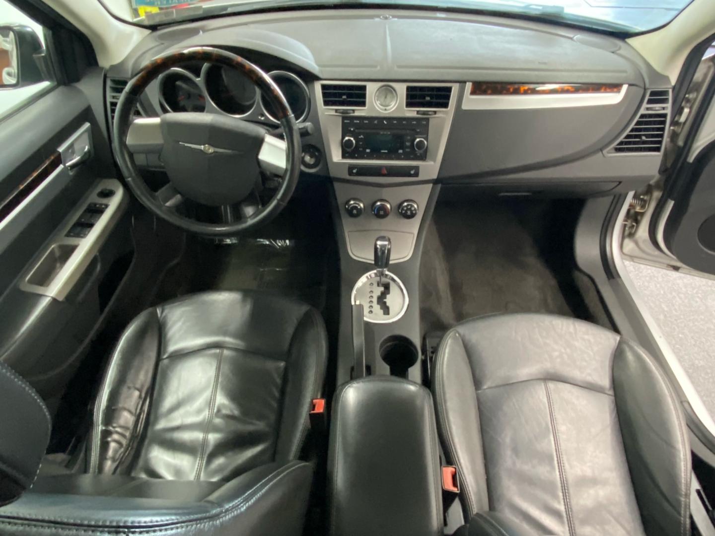 2010 SILVER /Gray Chrysler Sebring (1C3CC5FBXAN) , located at 533 S West End Blvd., Quakertown, PA, 18951, (877) 257-4995, 40.343994, -75.303604 - INCLUDED IN THE SALE PRICE OF EVERY VEHICLE: 48 Hour Money Back Guarantee 6 Month - 6,000 Mile Warranty Brand New PA State Inspection & Emission $10 Oil Changes for the Life of the Loan Complete CARFAX - Photo#6